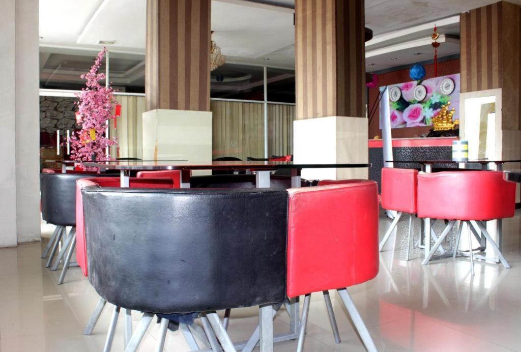 Hotel Permata Makasar Exteriér fotografie